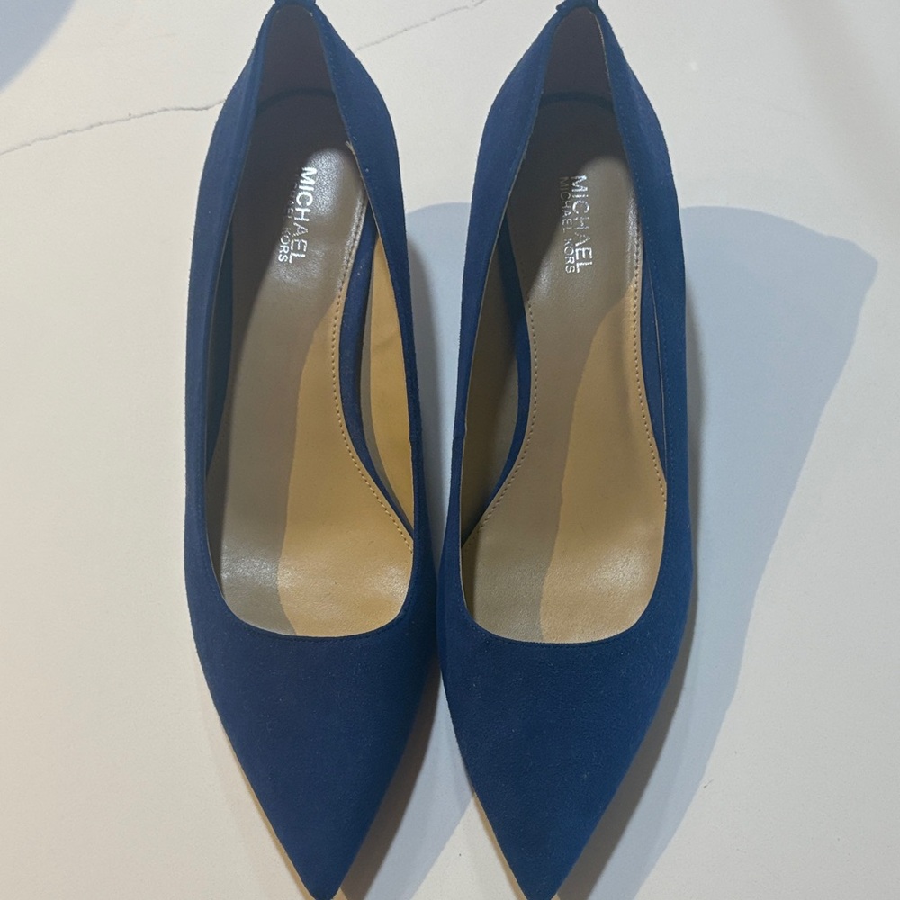 MICHAEL Michael Kors Navy Pointed Toe Pumps